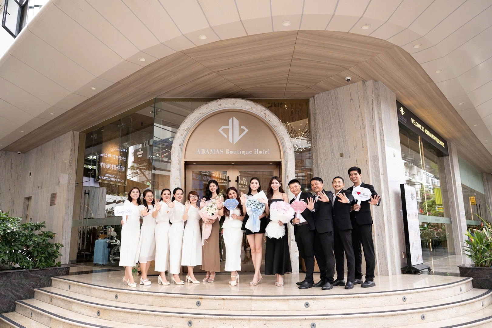 👑 Nơi sắc đẹp hội ngộ cùng Adamas